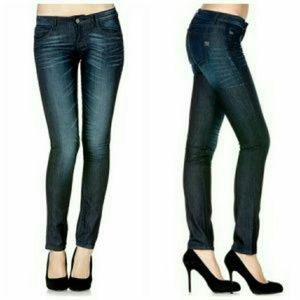 EUC! Miss Me “Nicole” low-rise skinny jean Size 27